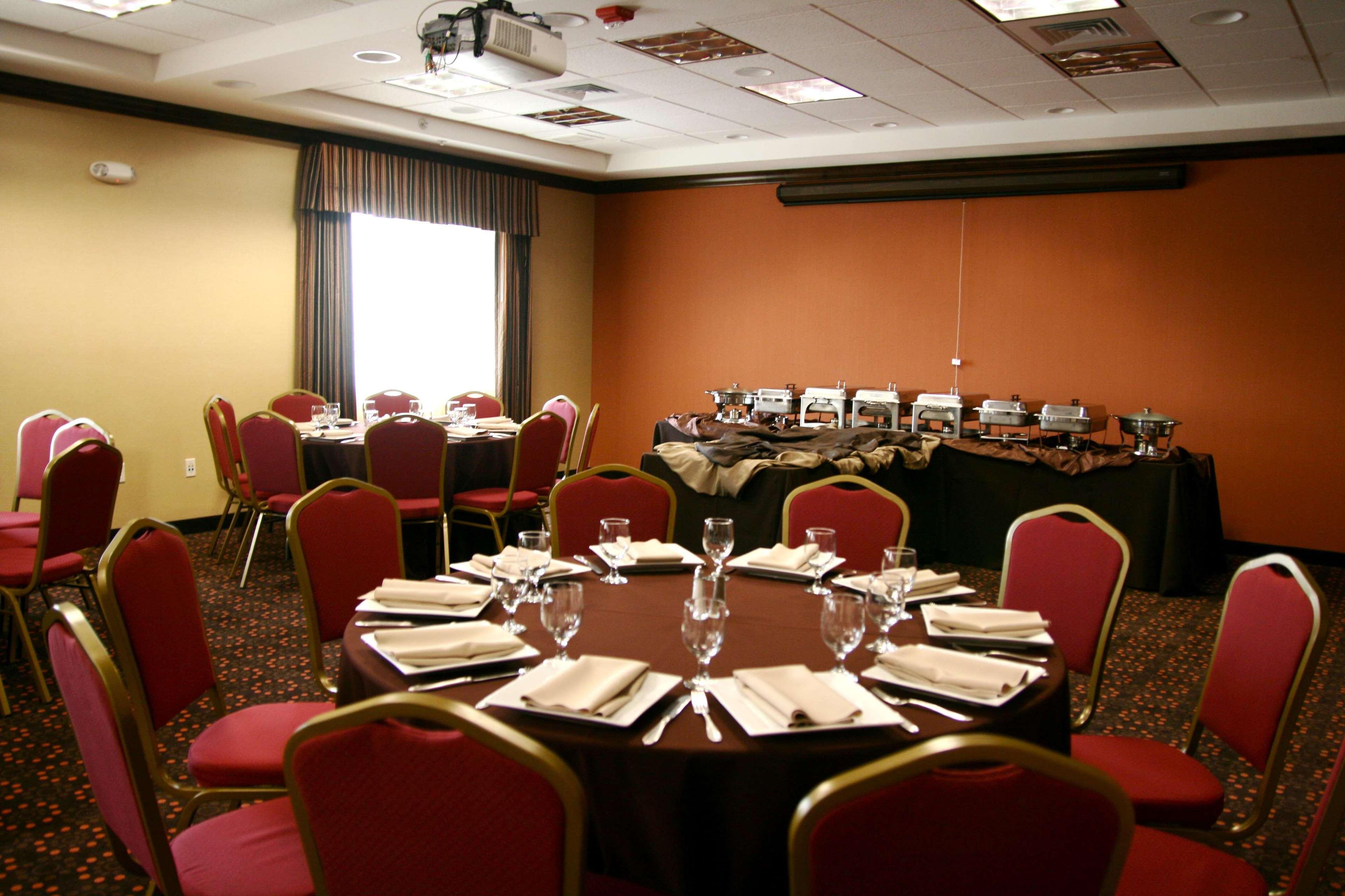 Hampton Inn & Suites Folsom Restaurang bild