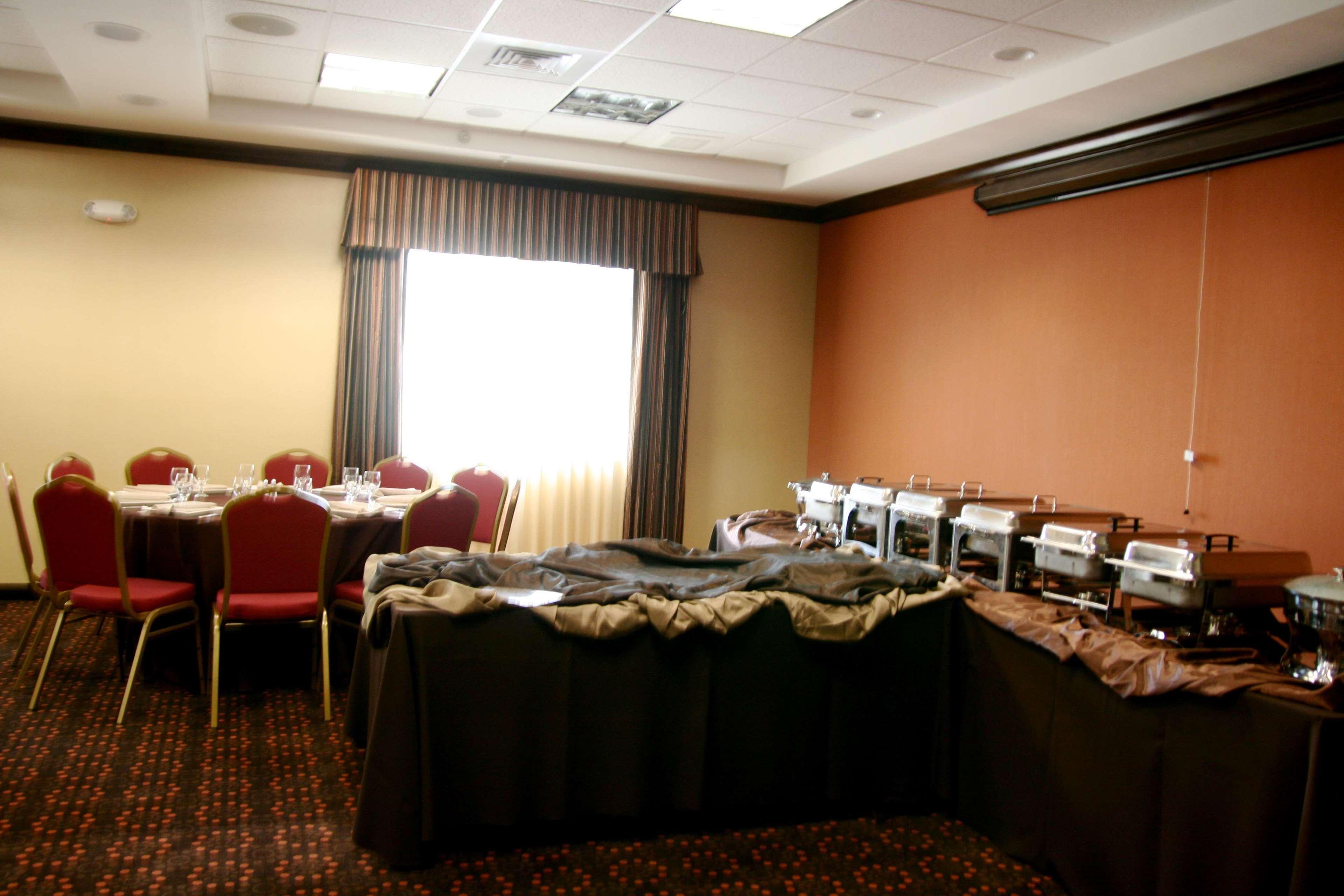 Hampton Inn & Suites Folsom Restaurang bild