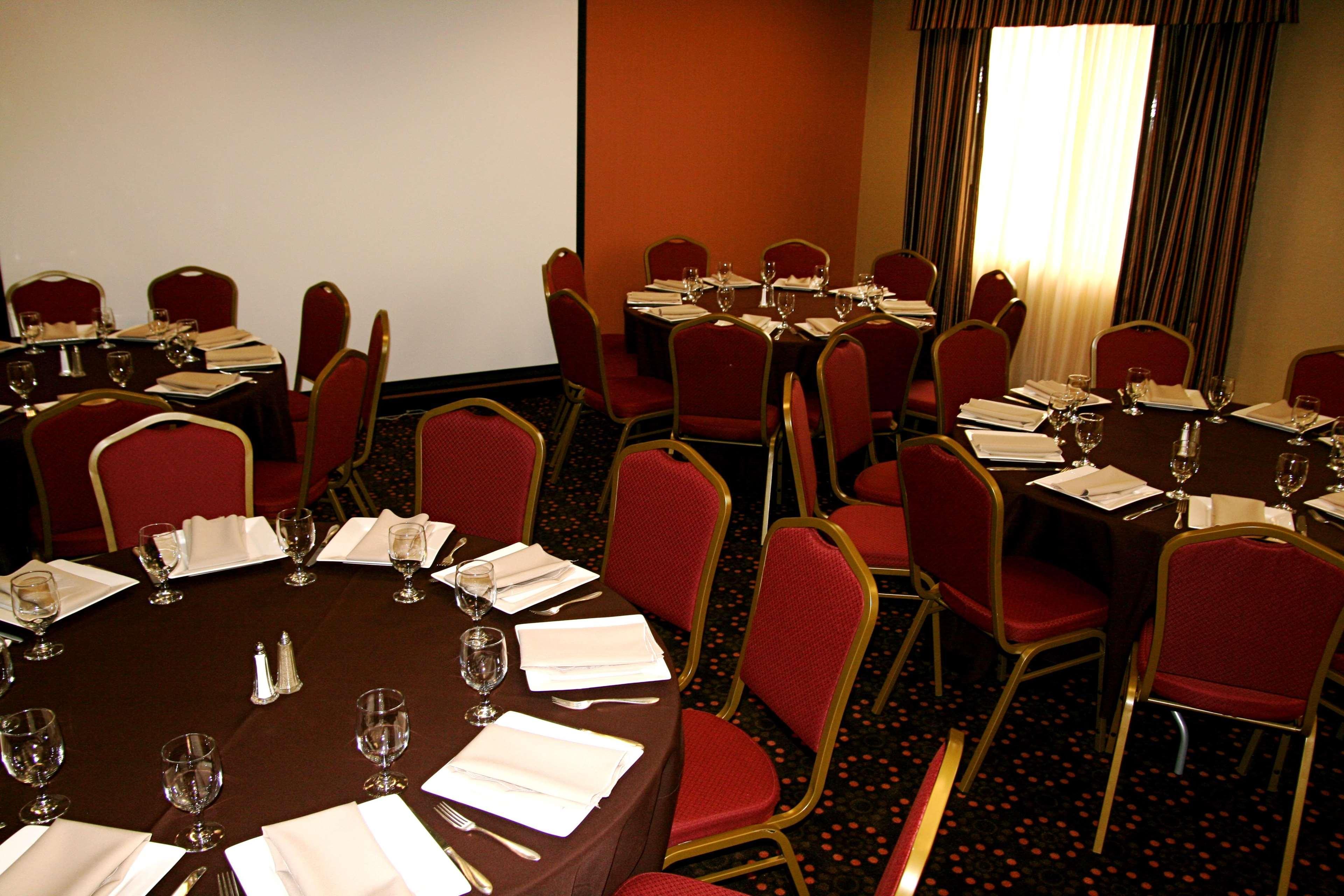 Hampton Inn & Suites Folsom Restaurang bild