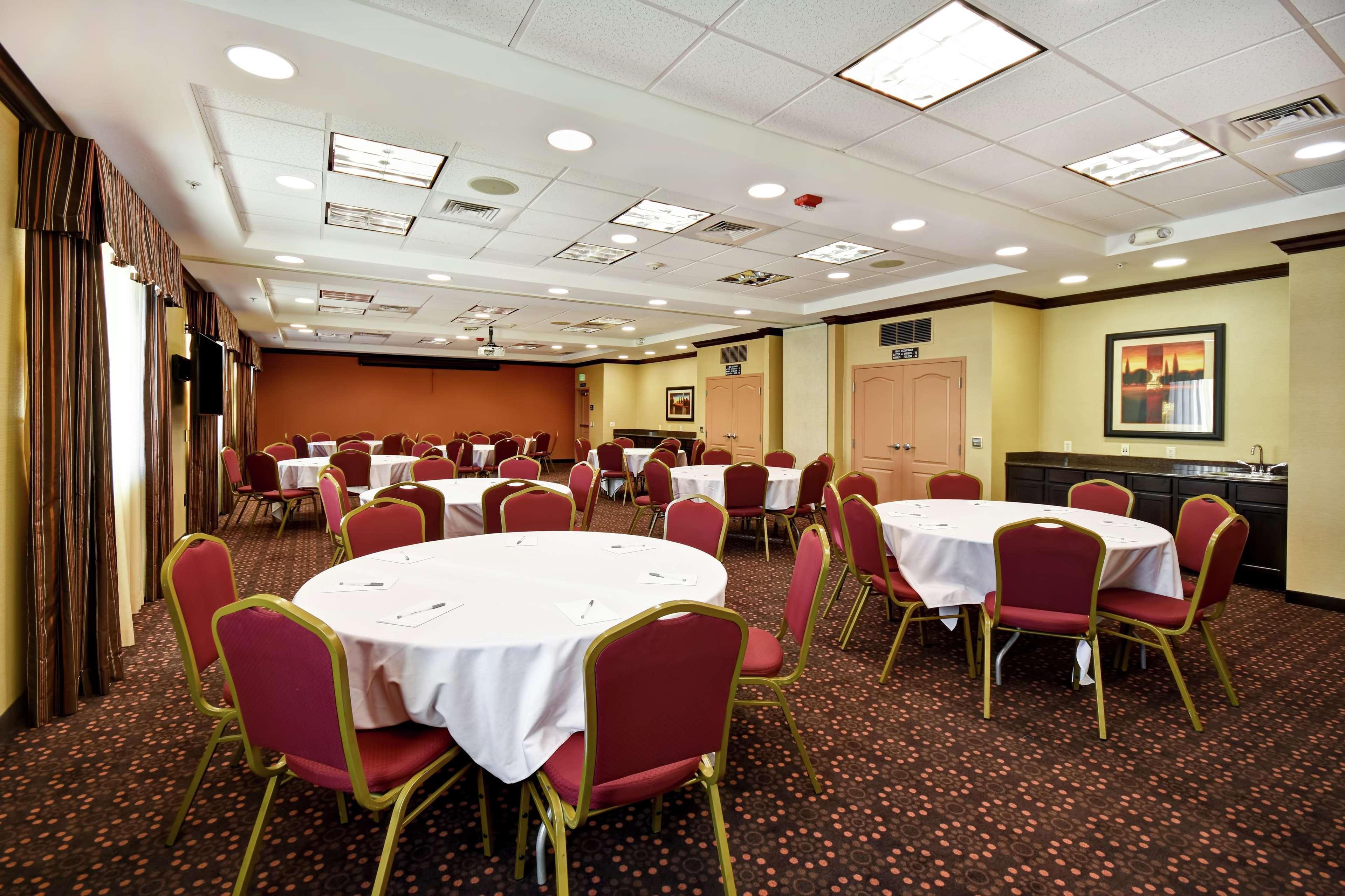 Hampton Inn & Suites Folsom Exteriör bild