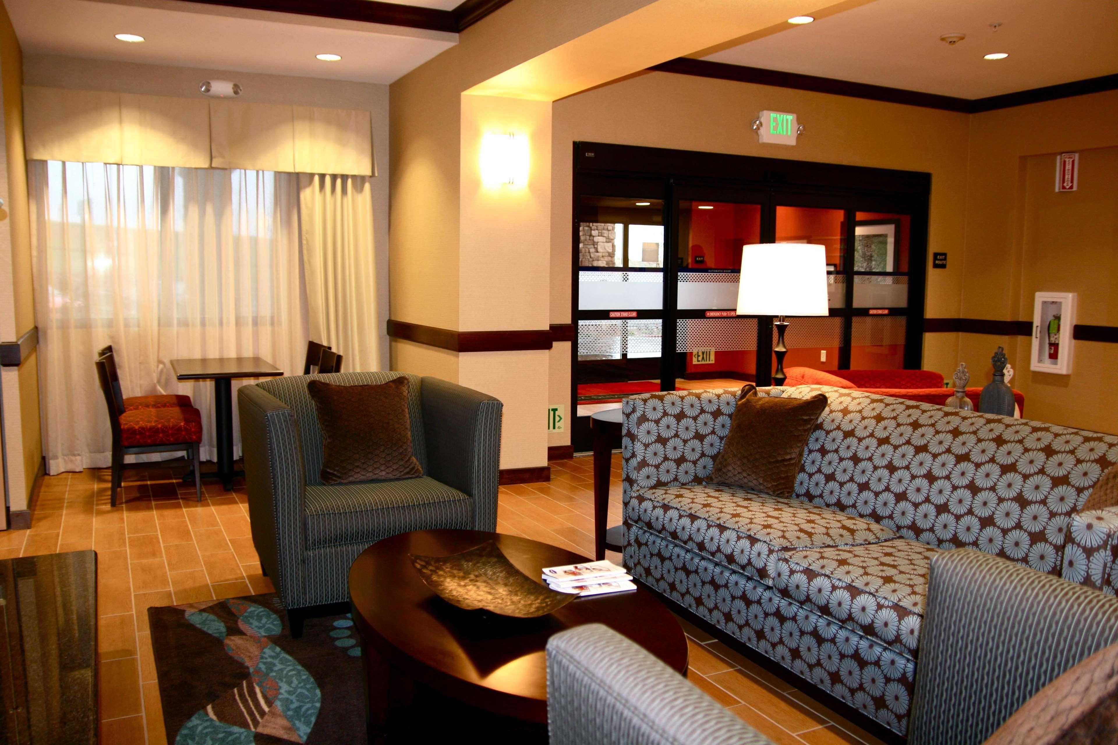 Hampton Inn & Suites Folsom Exteriör bild