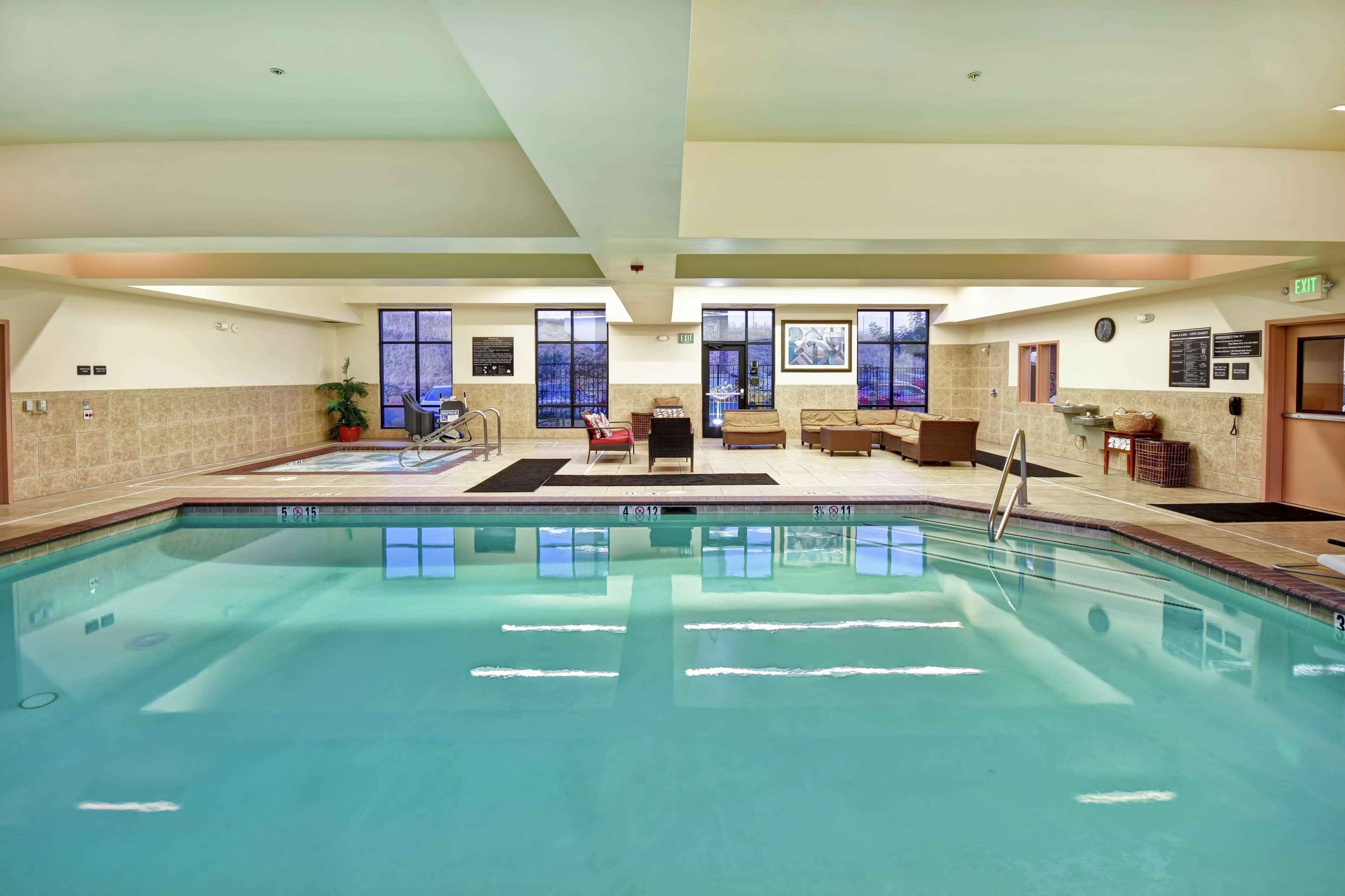 Hampton Inn & Suites Folsom Exteriör bild