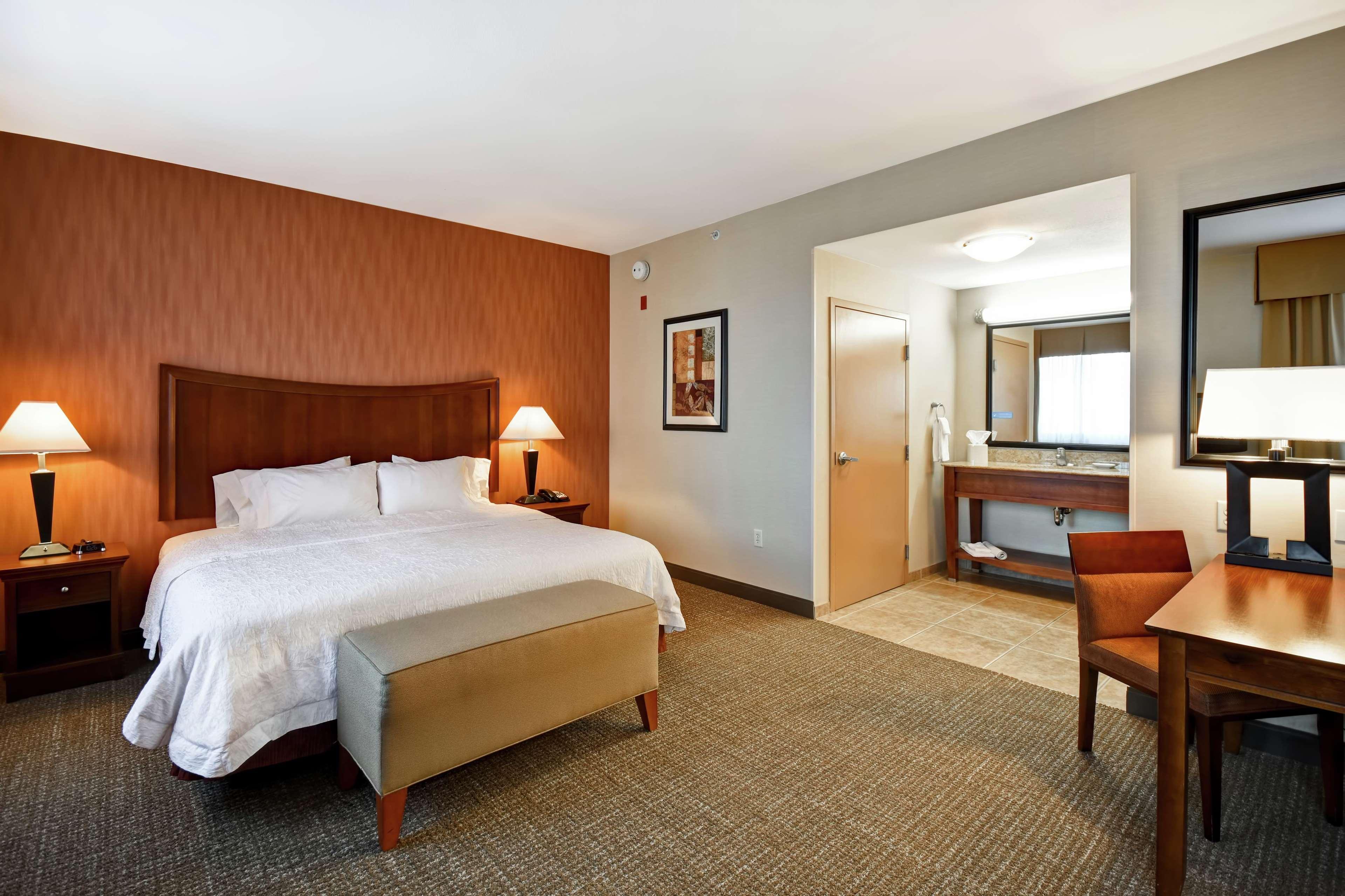 Hampton Inn & Suites Folsom Exteriör bild