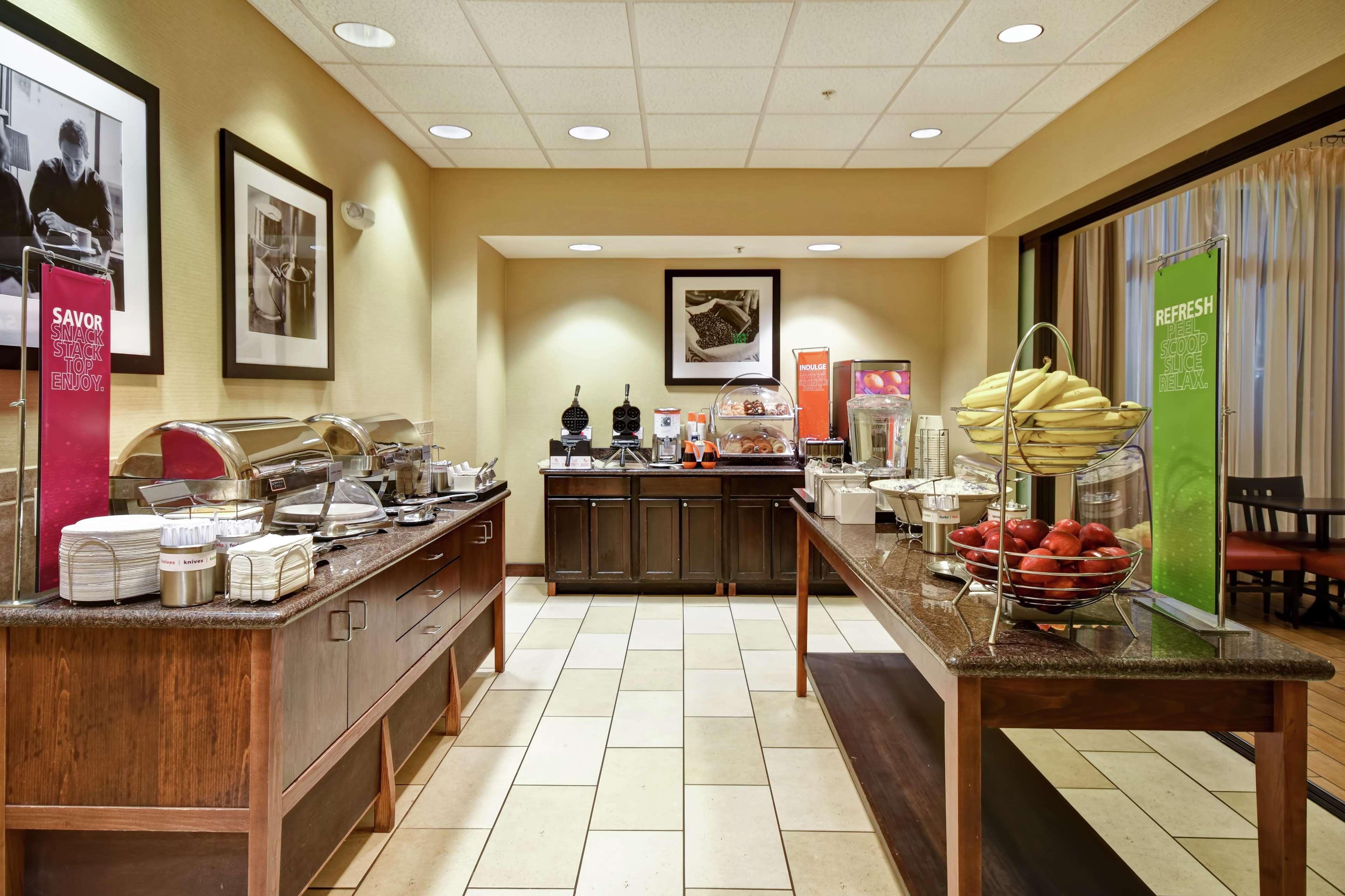 Hampton Inn & Suites Folsom Exteriör bild