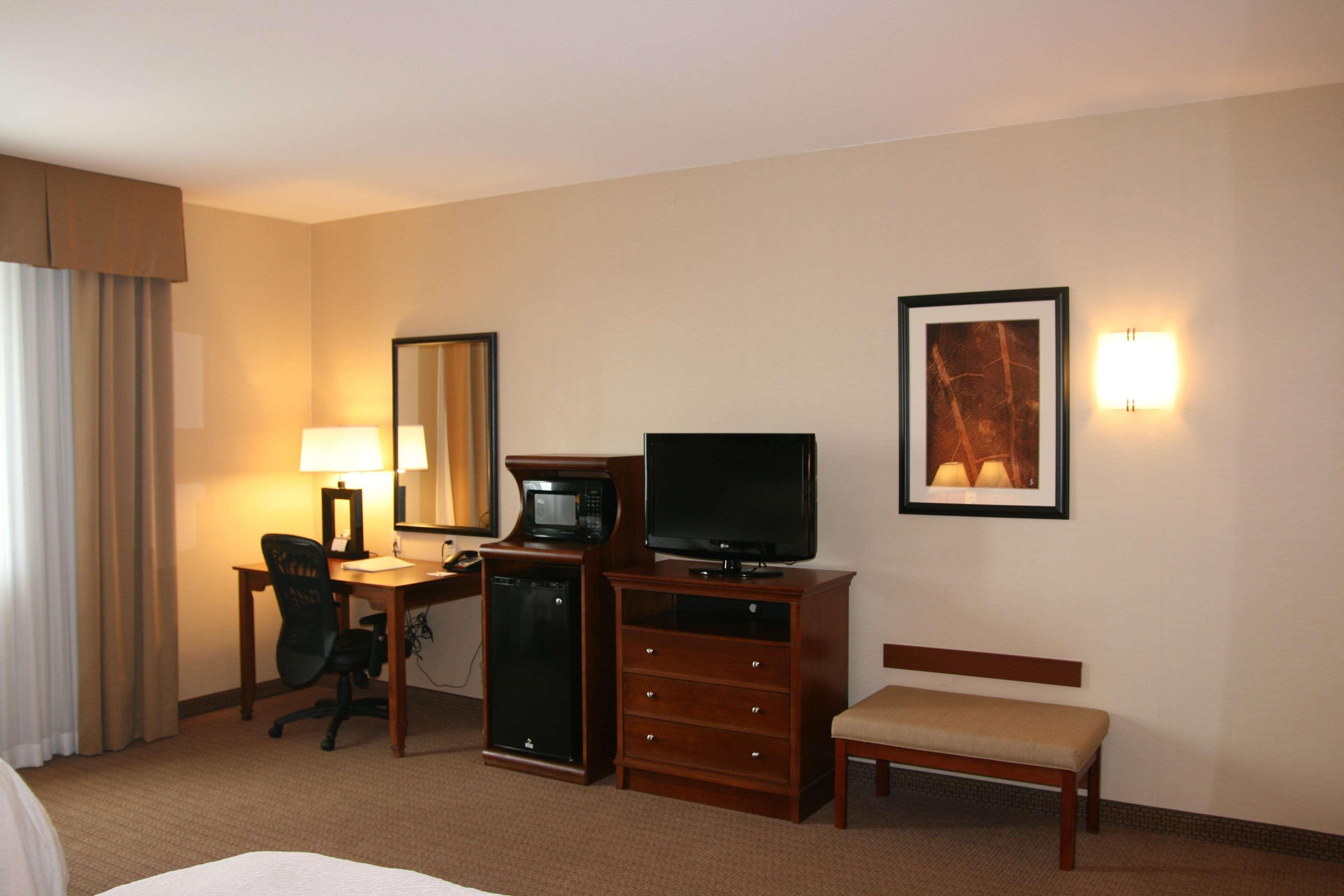 Hampton Inn & Suites Folsom Rum bild