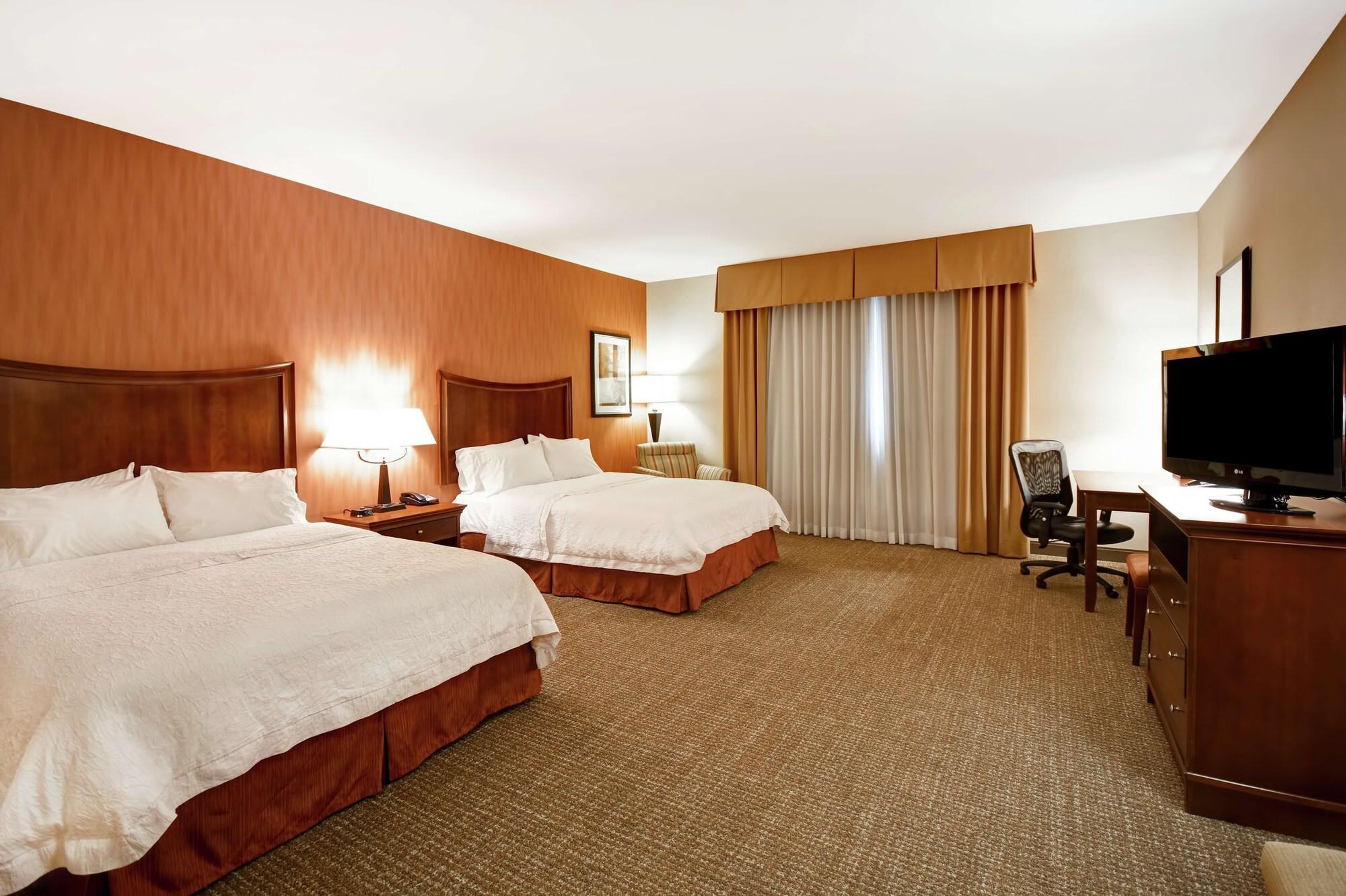 Hampton Inn & Suites Folsom Exteriör bild