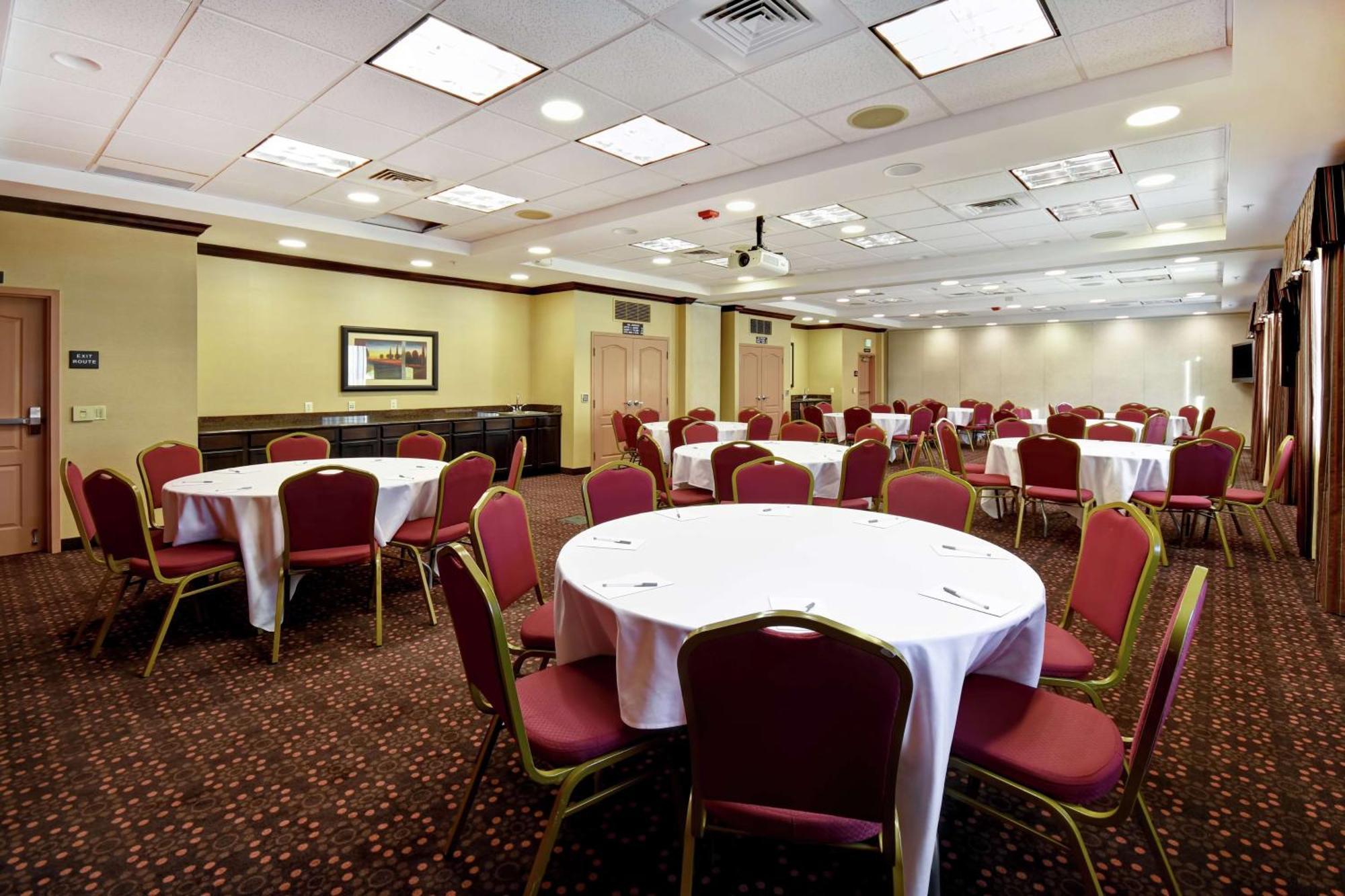 Hampton Inn & Suites Folsom Exteriör bild